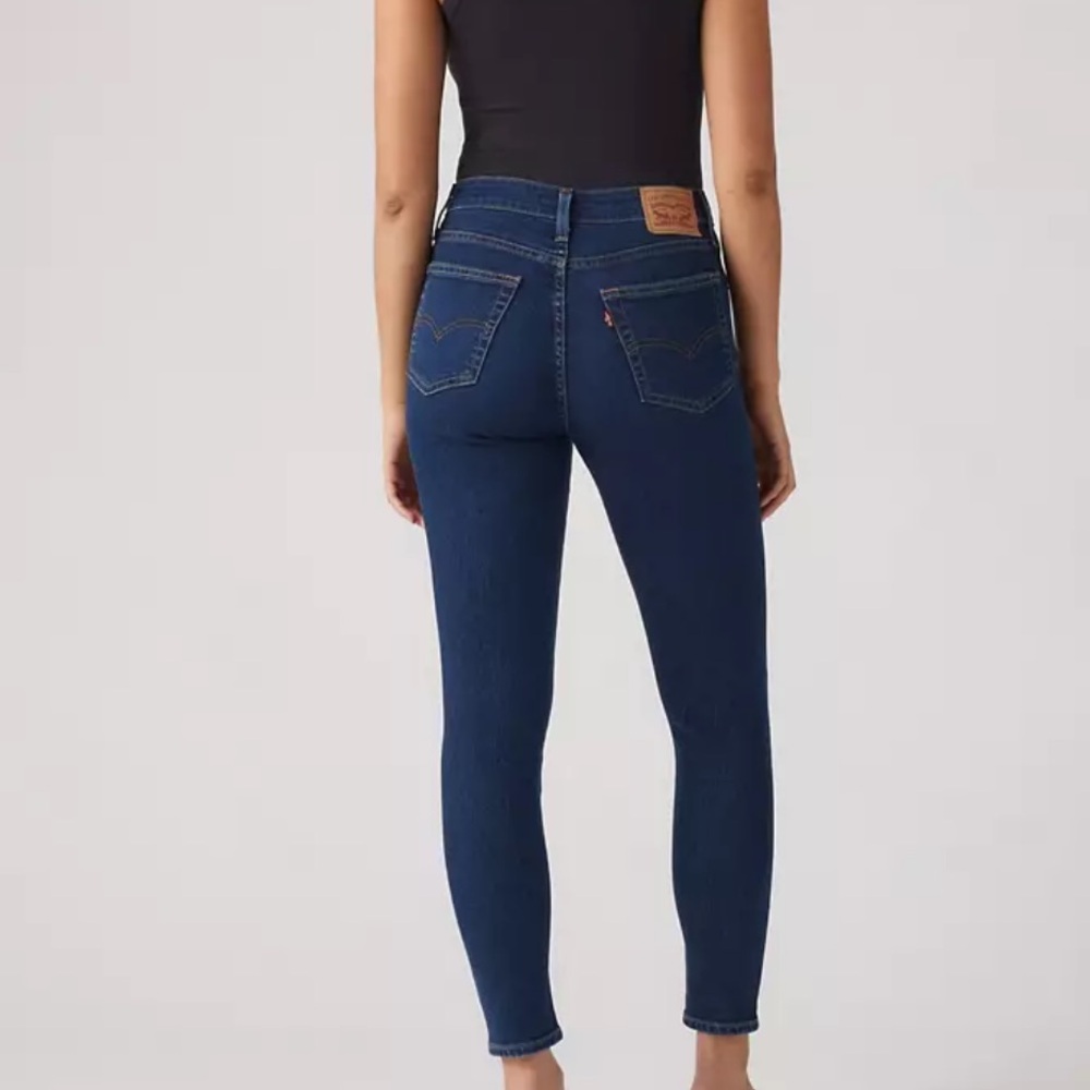LEVIS skinny Women's Blue Jeans